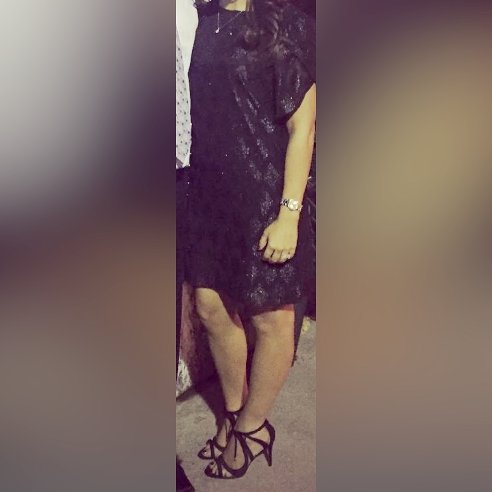 Black shirt sleeve shirt dress